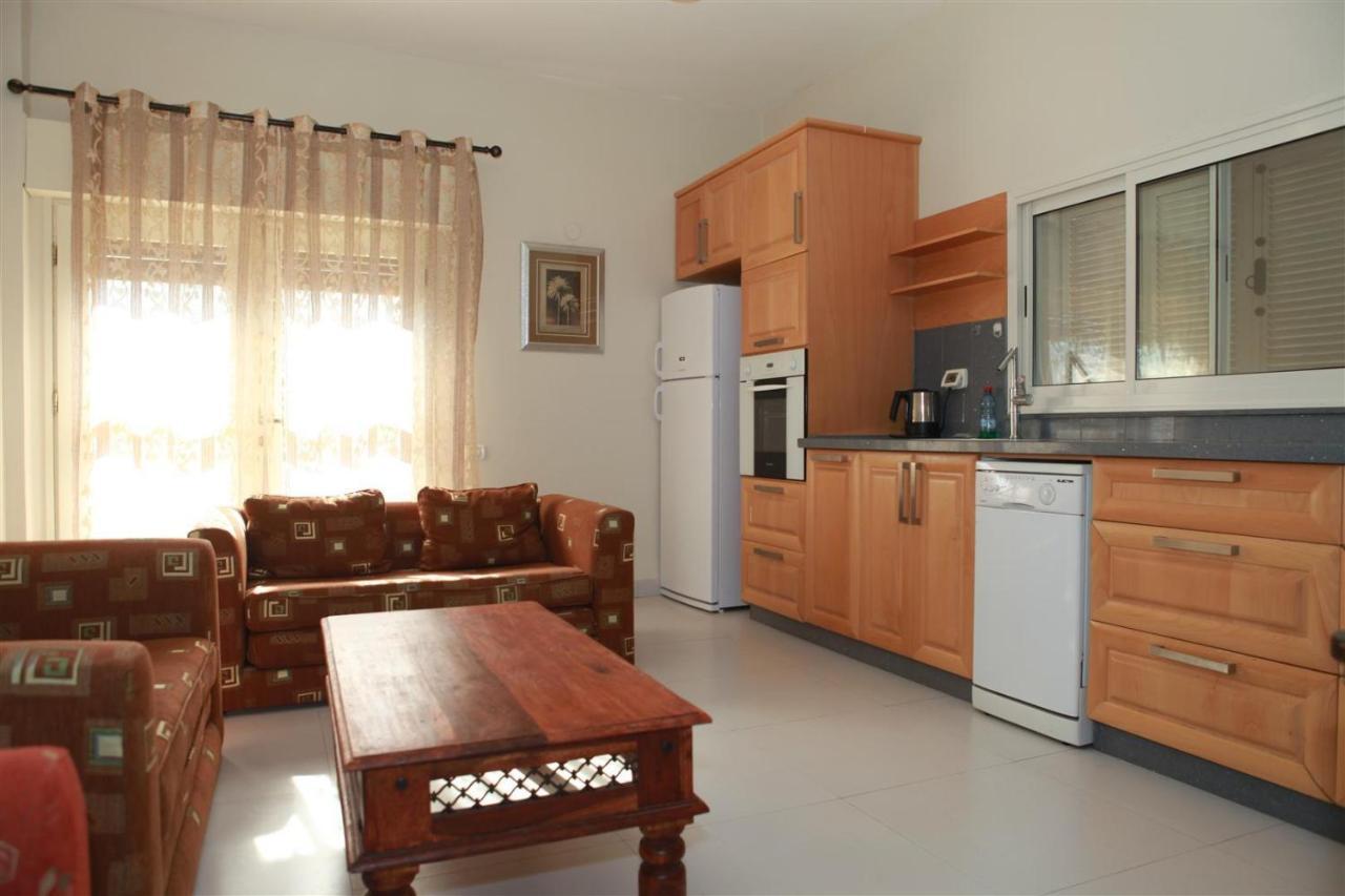 Yarden Sea Side Apartments Tel Aviv Quarto foto